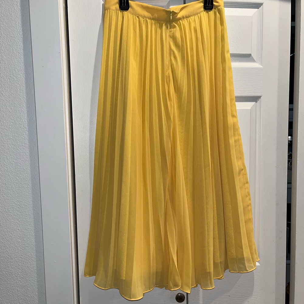 Two piece set! - Picture 9 of 10